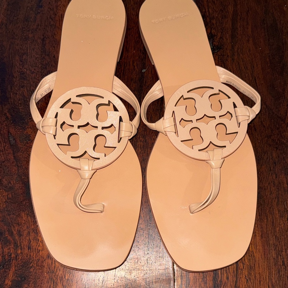 Beige/tan Tory Burch sandals